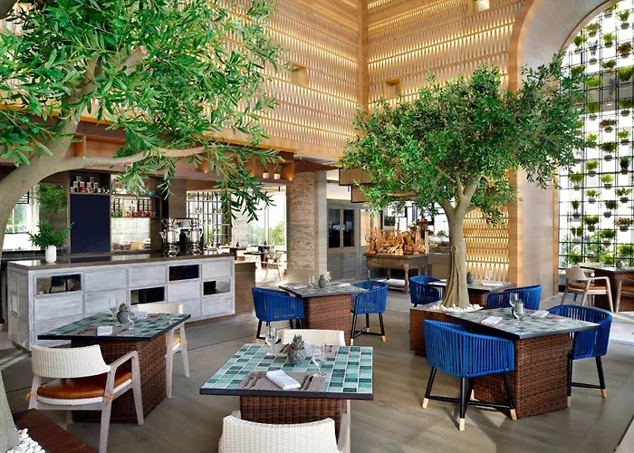 Crowne Plaza Dubai Marina By Ihg Hotel